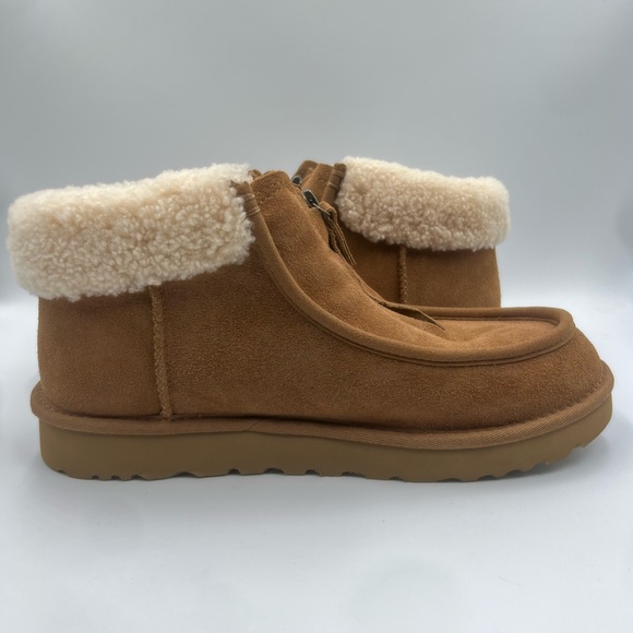 Ugg Funkarra Boots - Picture 6 of 15